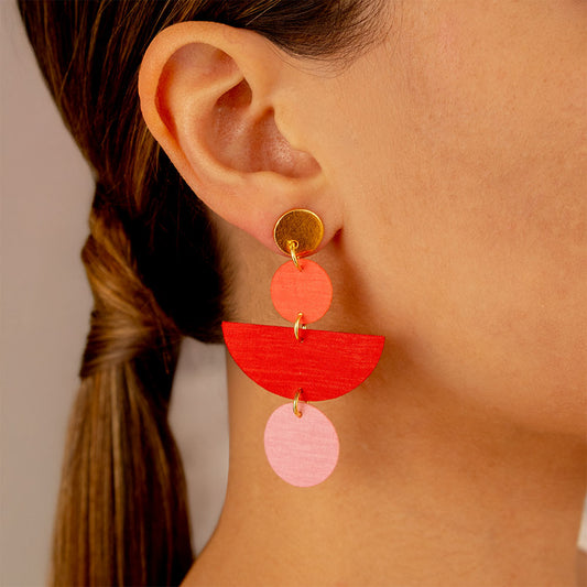 aretes-canopy-geometricos-rojo-diseno-liviano-minimalina-detalle