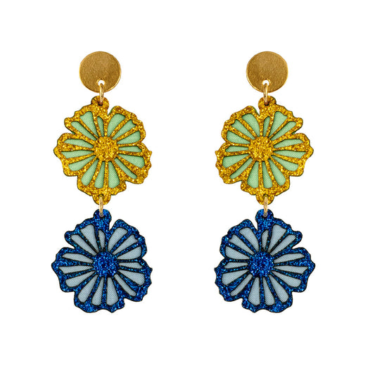 Aretes Margarita amarillo y azul con herrajes dorados.