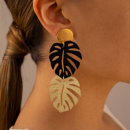 monstera-dorado-negro-aretes-para-mujer-detalle