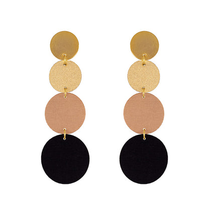 aretes-largos-deco-triple-dorado-negro-fondo-blanco