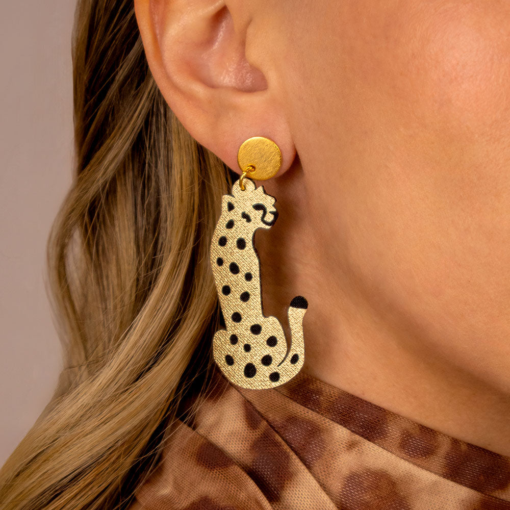 aretes-leopardino-minimalina-dorado-detalle