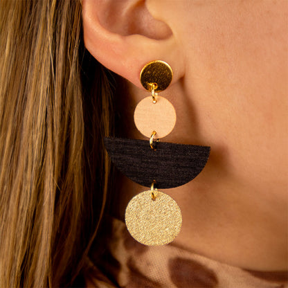 aretes-canopy-dorado-negro-geometrico-detalle