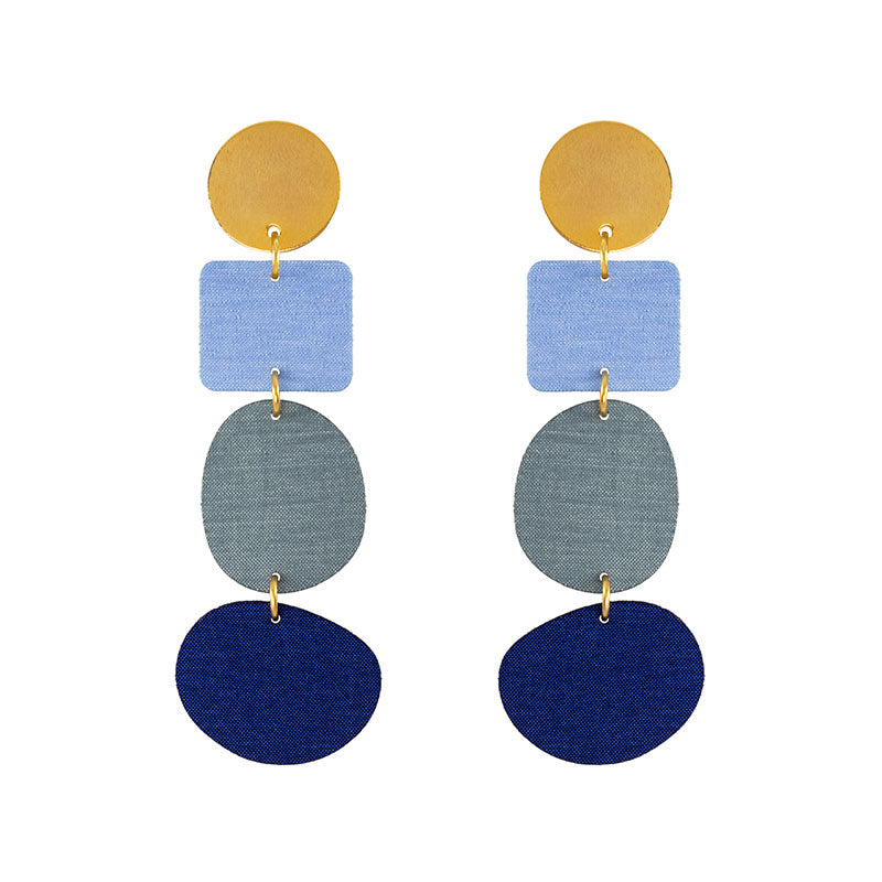 aretes-cuenca-minimalina-azul-fondo-blanco