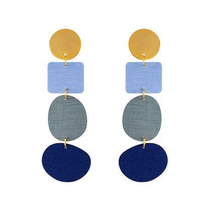 aretes-cuenca-minimalina-azul-fondo-blanco