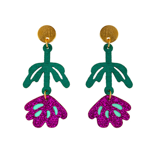 Aretes Galia de tela con diseño de rosa y herraje brillante.