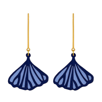 aretes-ginkgo-hoja-textil-azul-fondo-blanco